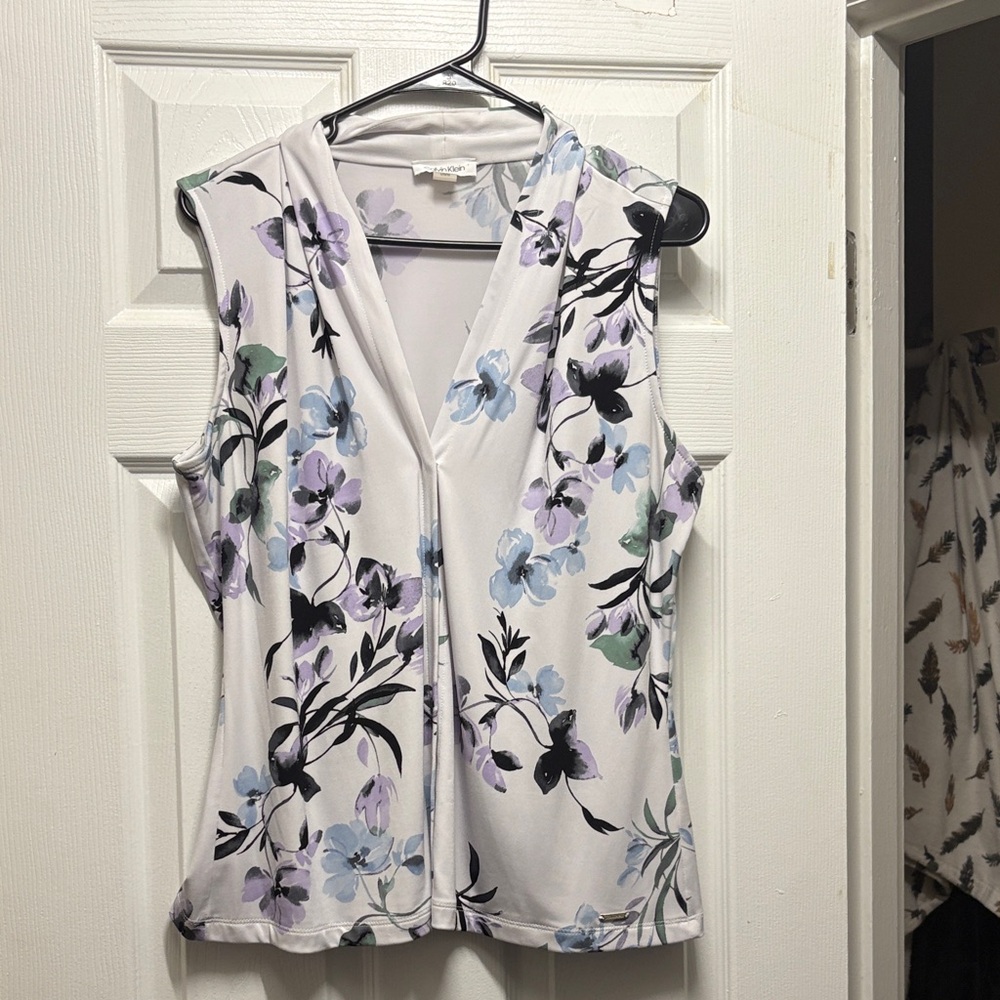 Calvin Klein  Sleeveless Top